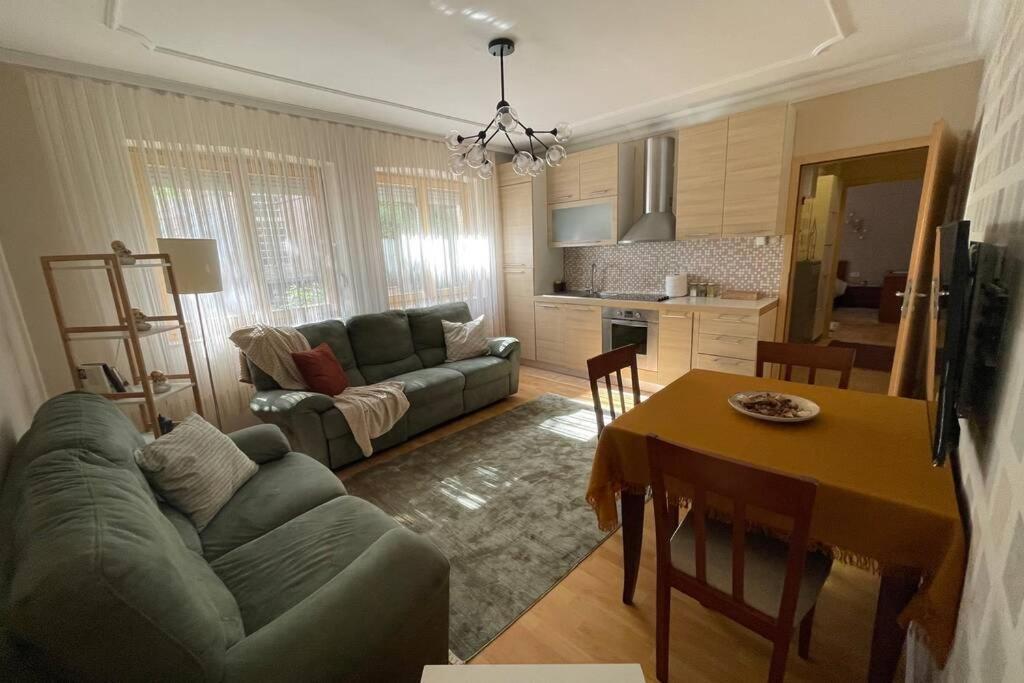 Cozy Apartment In The Old Center Of Prishtina Priştine Dış mekan fotoğraf